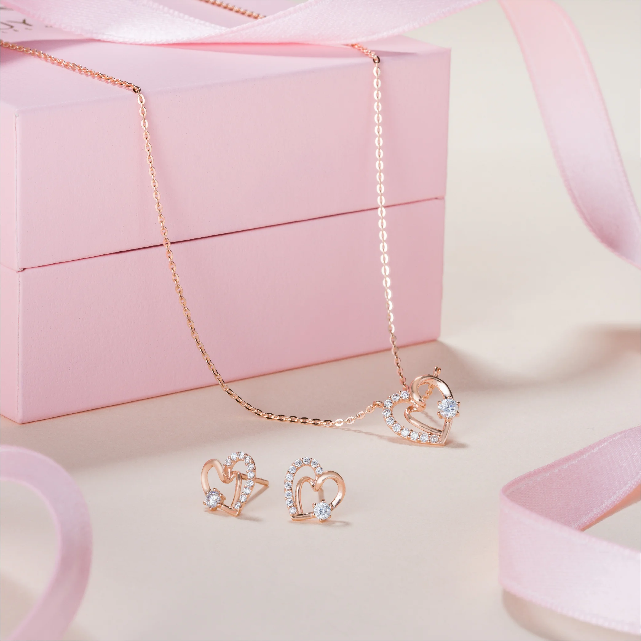 Kim cương làm cho mọi thứ trông đẹp hơn